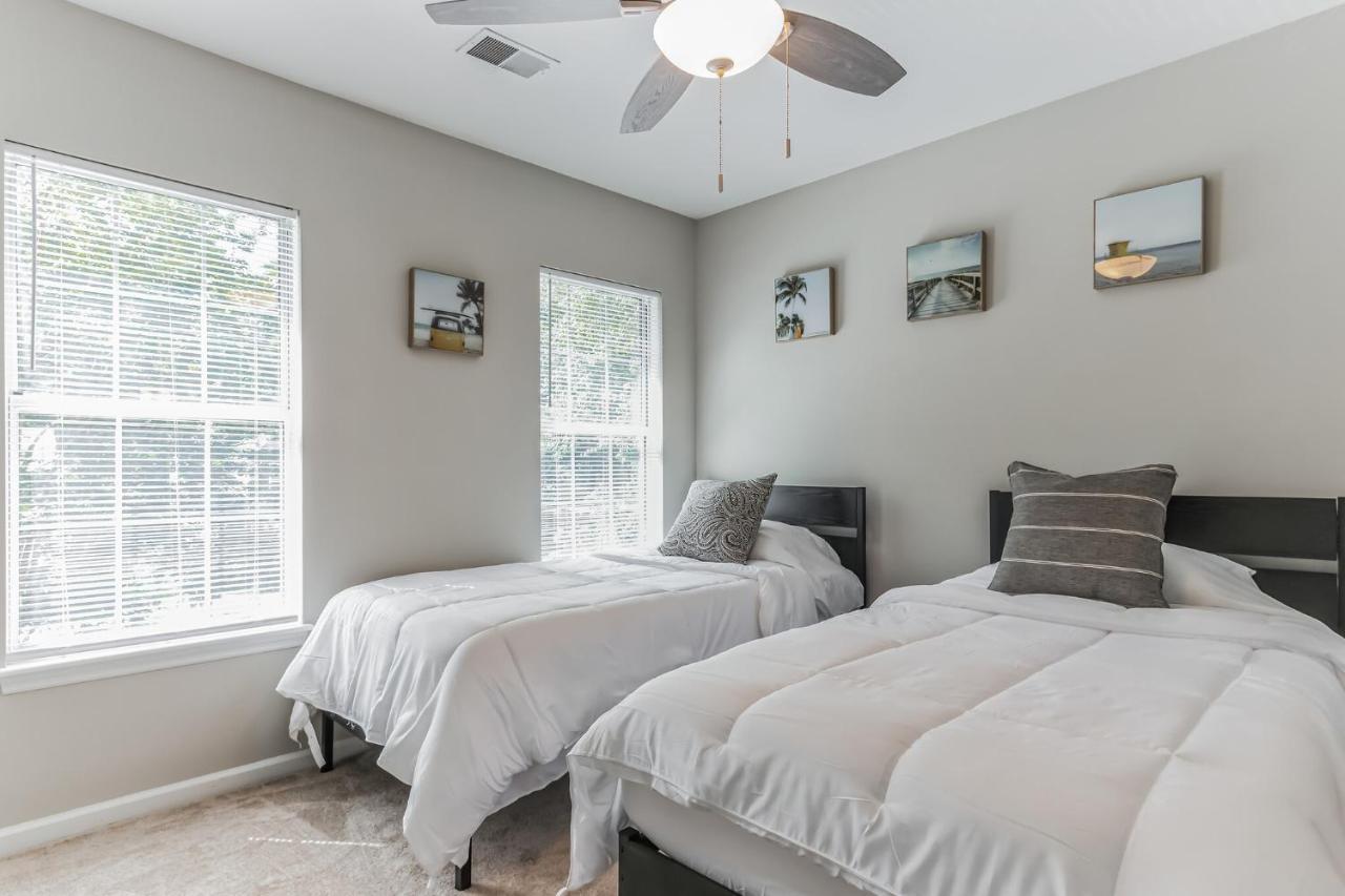 Lowcountry Haven - Game Rm + King Bds, Mins 2 Dwtn Holiday home *
