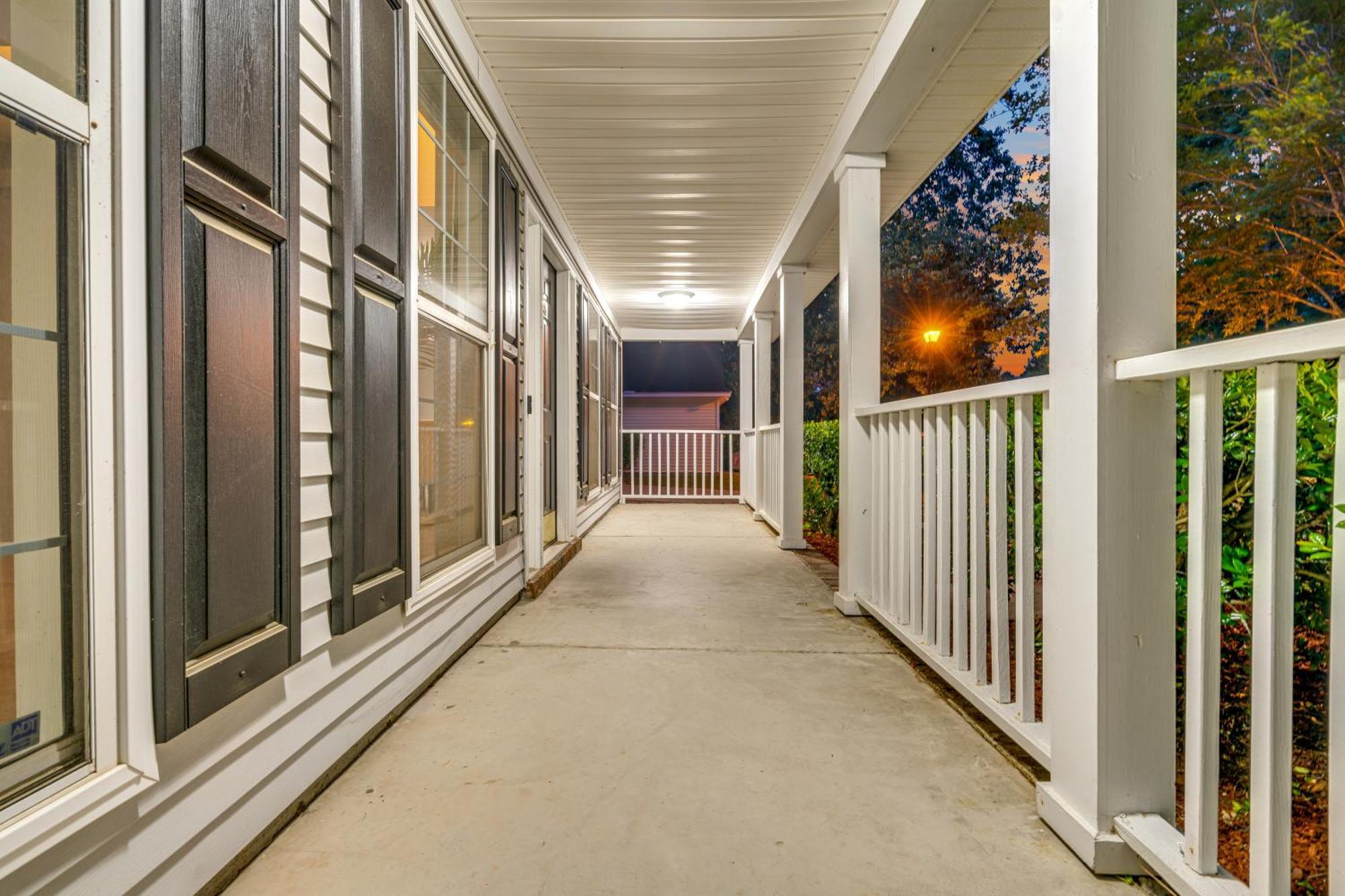 Lowcountry Haven - Game Rm + King Bds, Mins 2 Dwtn Holiday home
