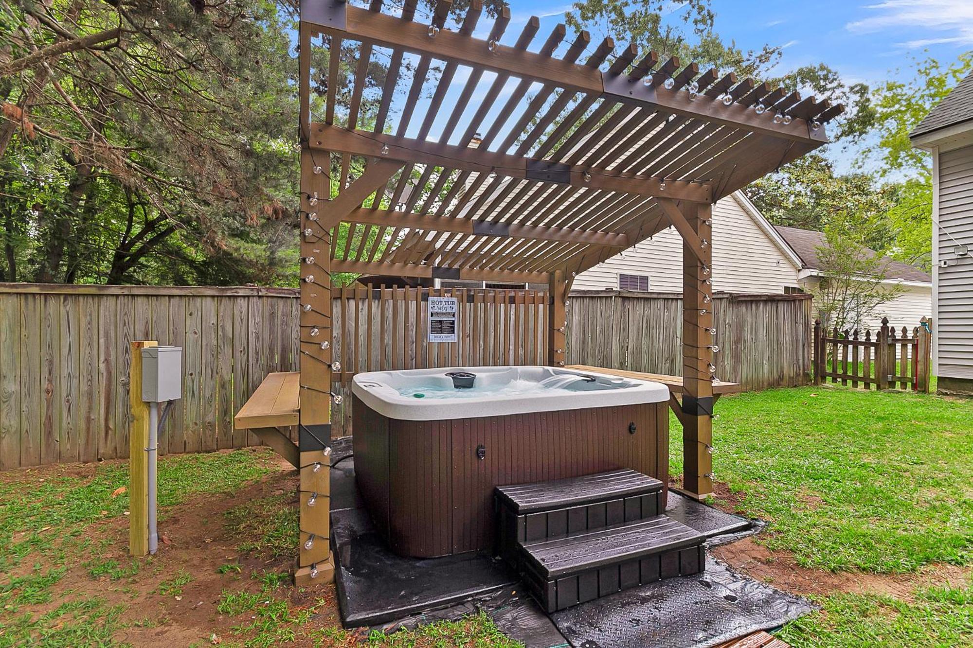 Lowcountry Haven - Game Rm + King Bds, Mins 2 Dwtn Holiday home Charleston